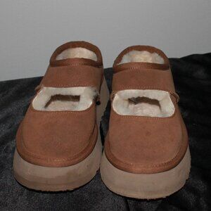 UGG Women's Bea Shearling Platform Mary Jane Shoe